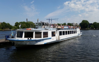 boat trip berlin spree